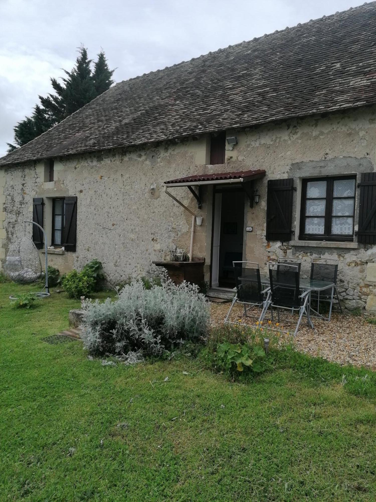 Charmante Maison, Calme Et Nature A La Roche Posay Villa Exterior photo